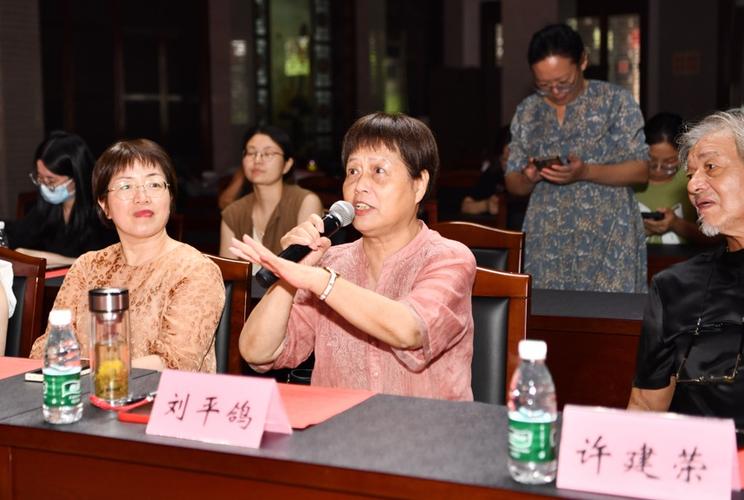 共筑艺术梦 武进区炫舞少年艺术团与常州七彩音乐梦工厂参与文化艺术交流中心辅导活动纪实